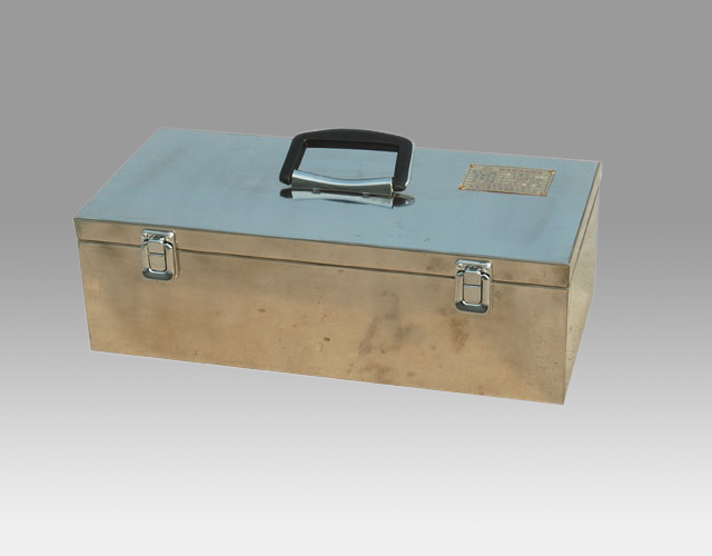 選擇合適的靜電接地報警器有效抵御靜電危害